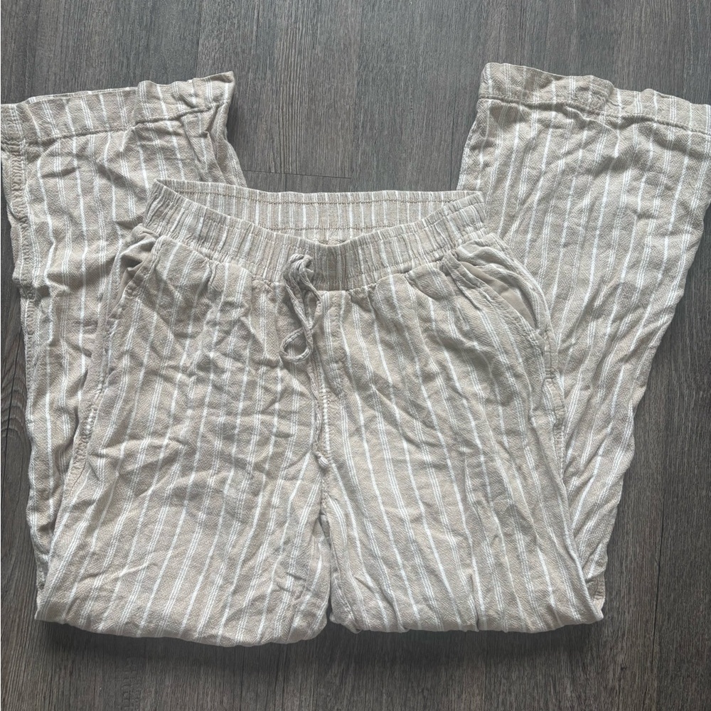 Briggs New York Beige Striped Pants